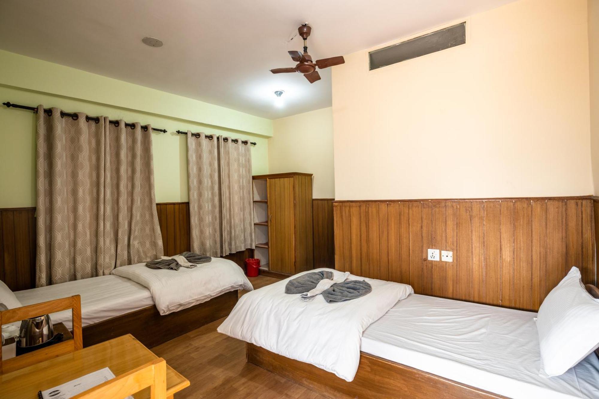 Hotel Harmony & Little Bites Bistro Jawlakhel Luaran gambar