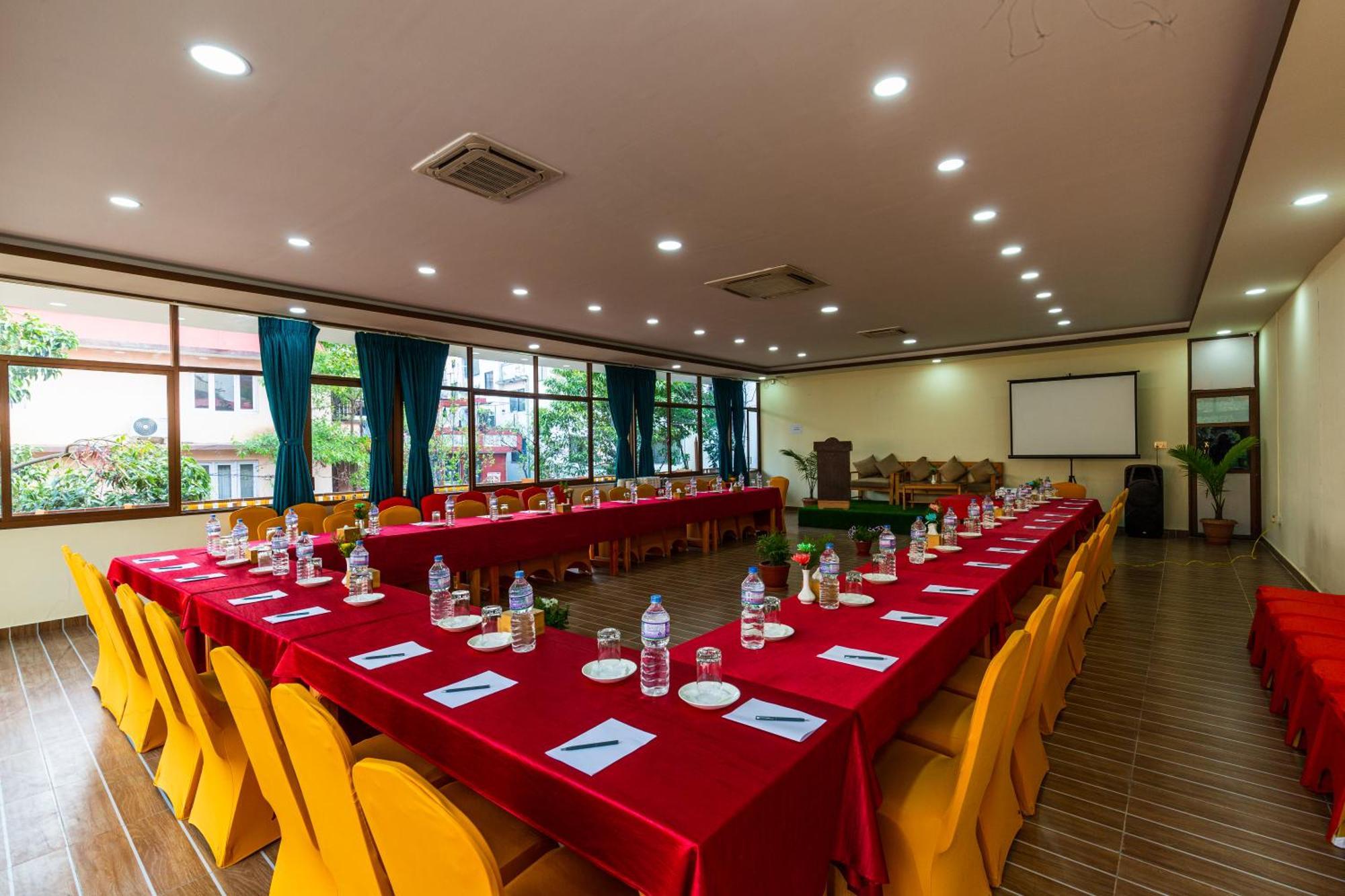Hotel Harmony & Little Bites Bistro Jawlakhel Luaran gambar
