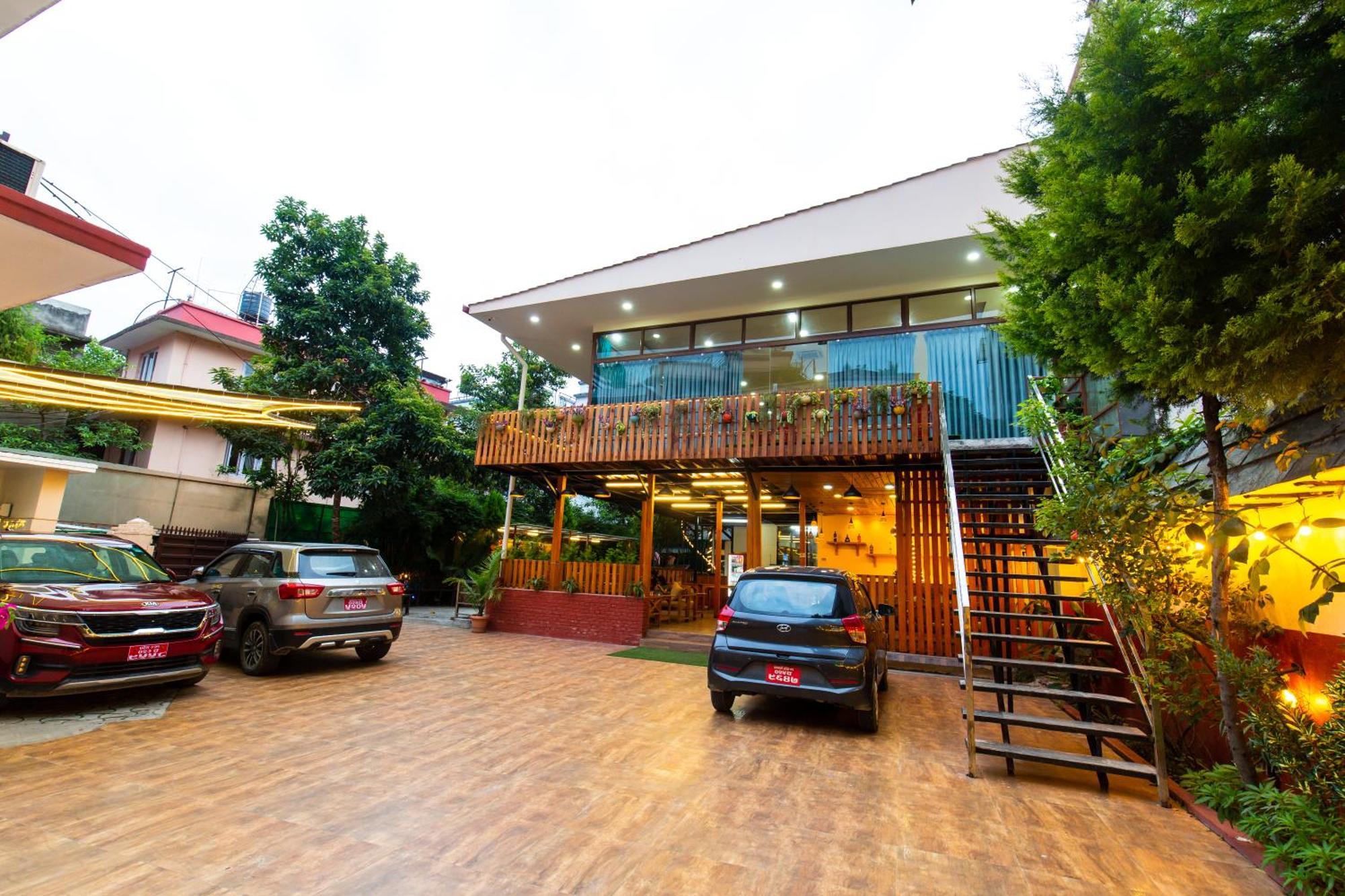 Hotel Harmony & Little Bites Bistro Jawlakhel Luaran gambar