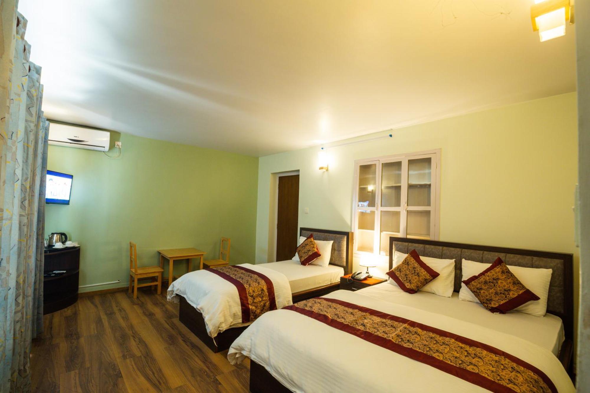 Hotel Harmony & Little Bites Bistro Jawlakhel Luaran gambar